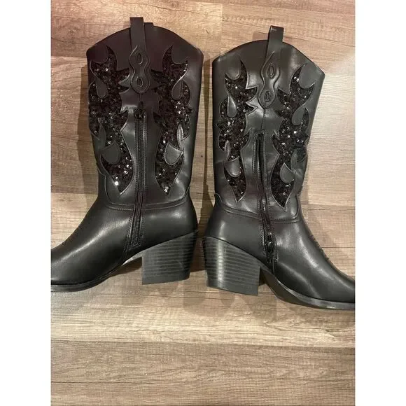 Wild Pair Black Cowboy Boots with Embellished Design - Picture 3 of 5